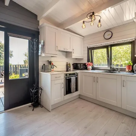 2 Bed In Schull Oc-l34922 Coolcoulagata